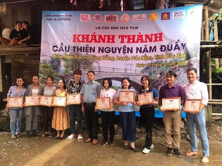 Nhung-ca-nhan-xuat-sac-duoc-nhan-thuong