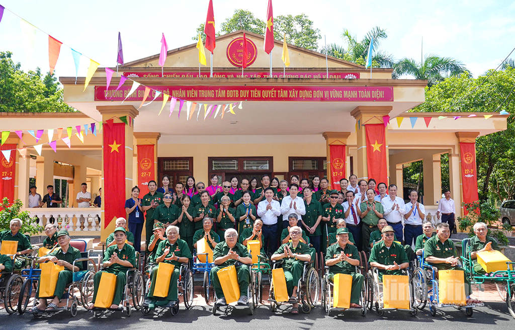 Horizon Vietnam Travel thăm Trung tâm điều dưỡng thương binh Duy Tiên, Ninh Bình – 27/7/2025